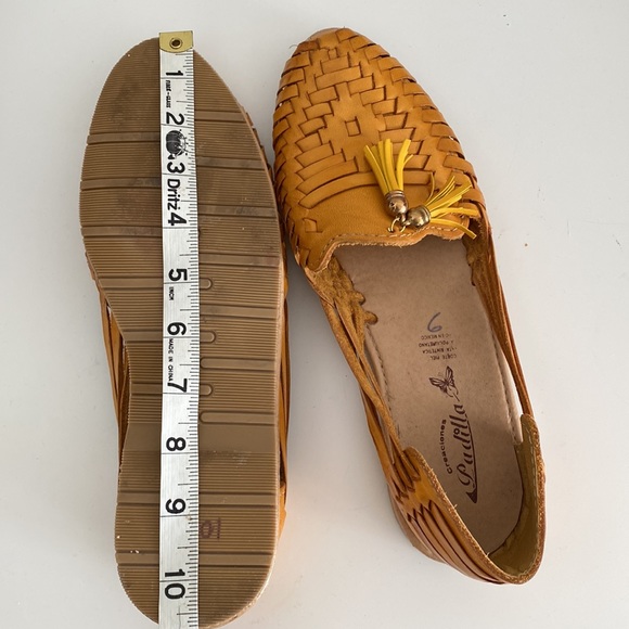 Women’s Huarache Sandal - Picture 8 of 9